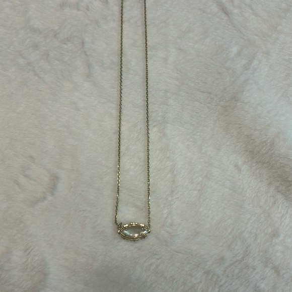 Kendra Scott Elegant Gold Necklace with Opal Pendant - Picture 1 of 3